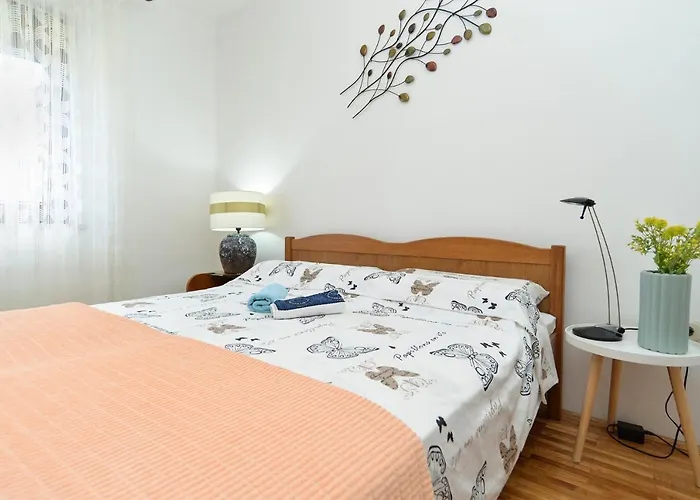 Vilim 2226 Lejlighed Pula