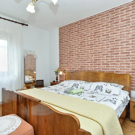 Vilim 2226 Apartment