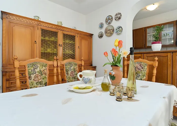 Vilim 2226 Apartman Póla