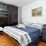 Vilim 2226 דירה